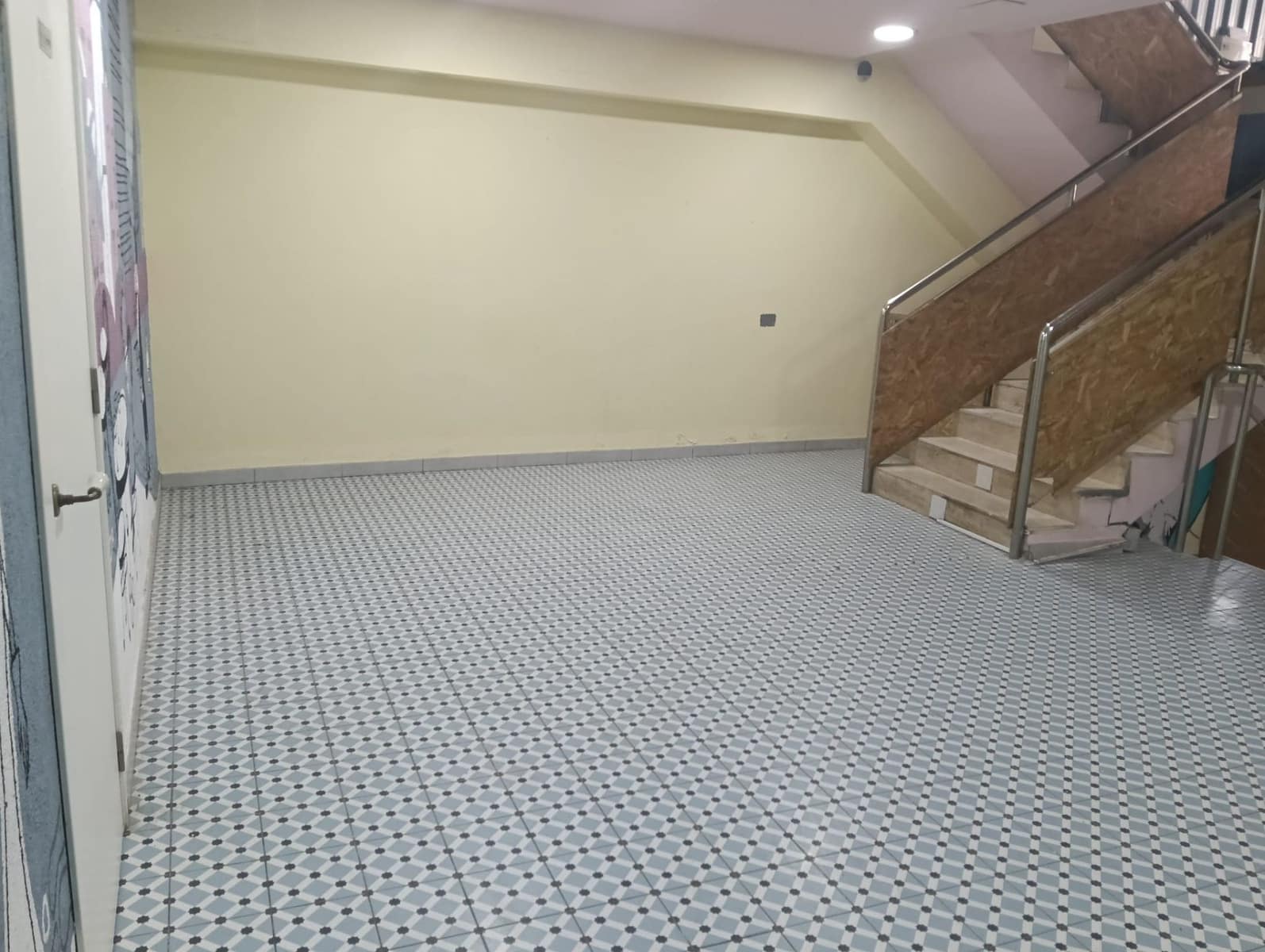 Commercial for rent in Benicarlo - € 1,700 (Ref: 9239576)