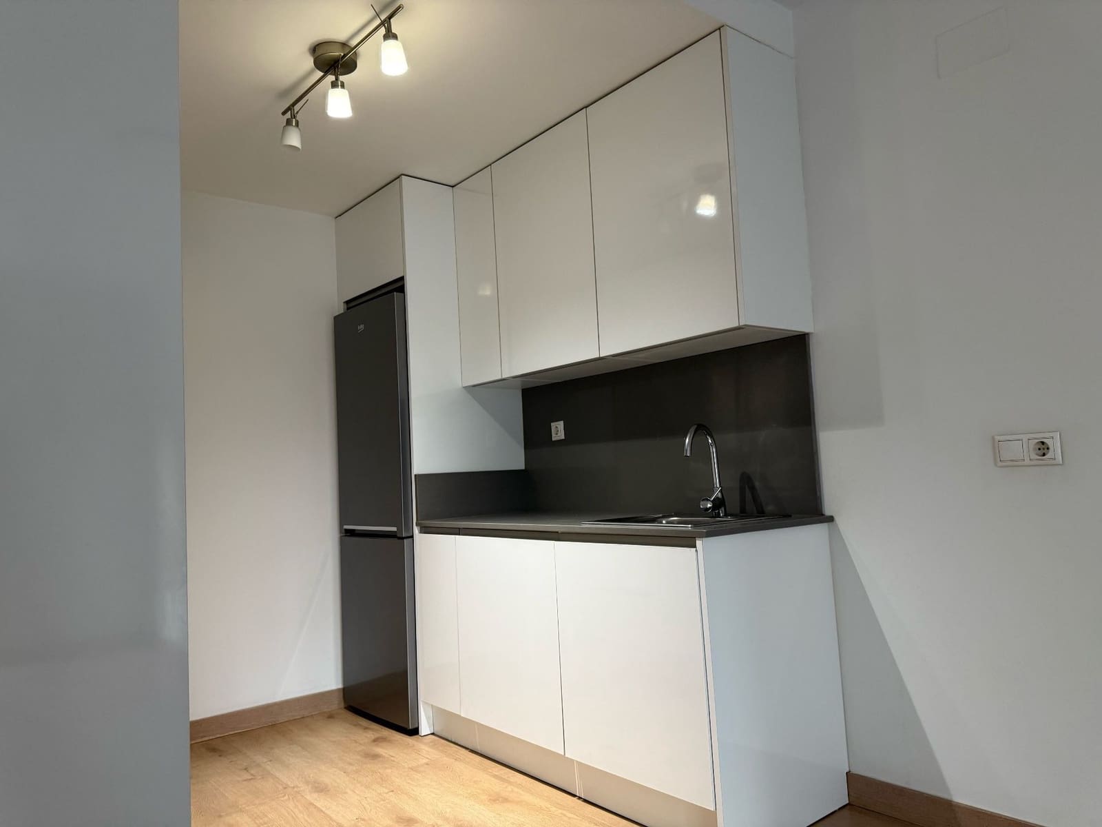 1 slaapkamer Flat te huur in Mijas - € 1.100 (Ref: 9275722)