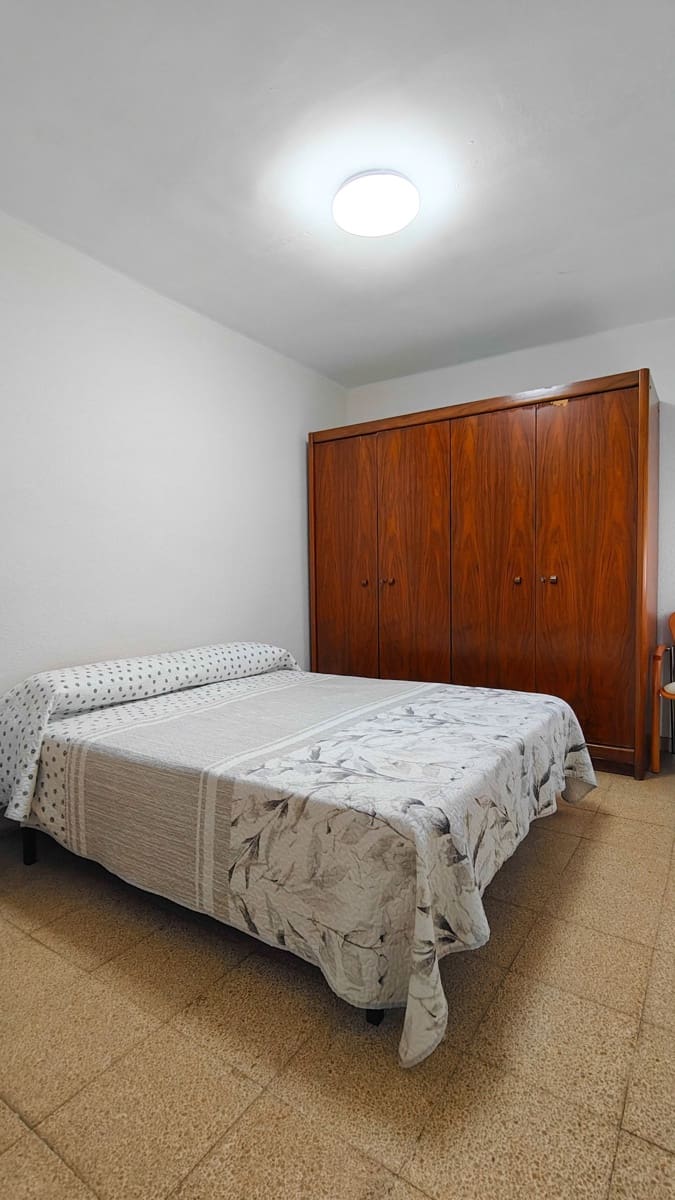 4 slaapkamer Flat te koop in Vinaros - € 95.300 (Ref: 9395697)