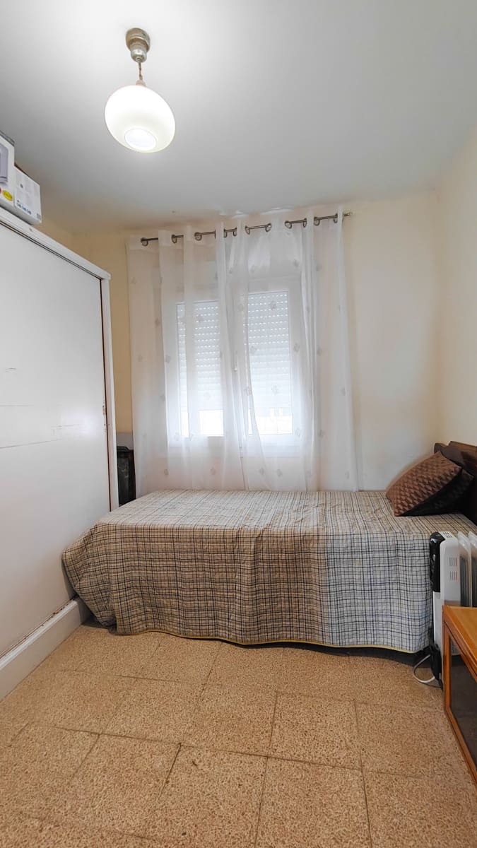 4 slaapkamer Flat te koop in Vinaros - € 95.300 (Ref: 9395697)