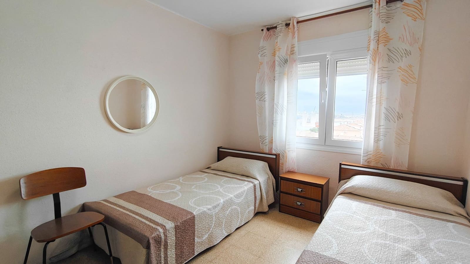 4 slaapkamer Flat te koop in Vinaros - € 95.300 (Ref: 9395697)