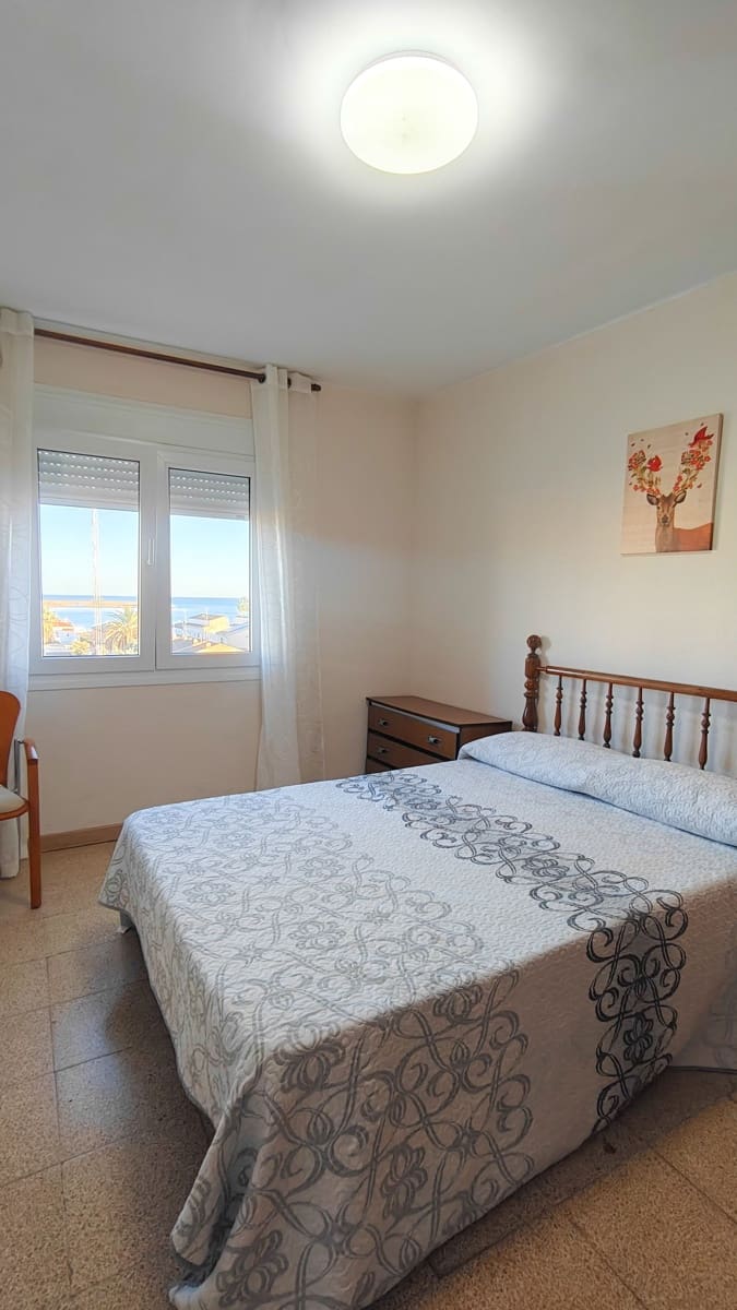 4 slaapkamer Flat te koop in Vinaros - € 95.300 (Ref: 9395697)