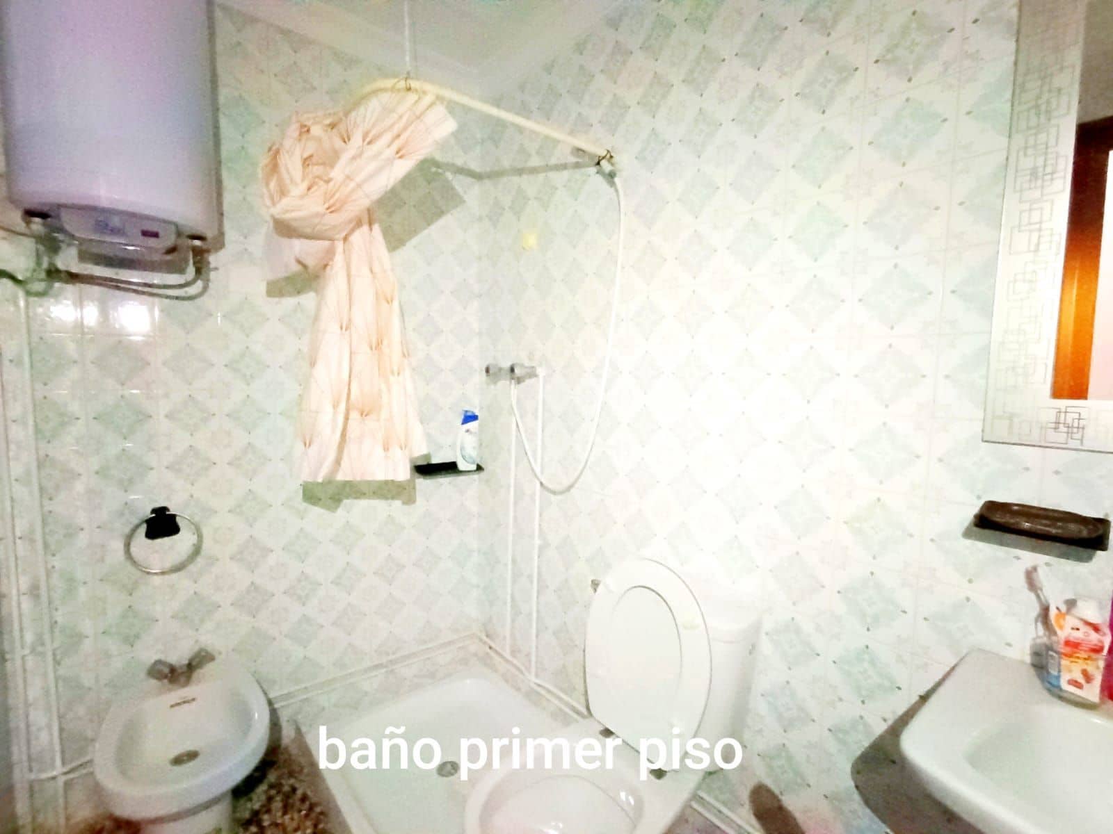 6 bedroom Villa for sale in Calig with garage - € 114,000 (Ref: 9439669)