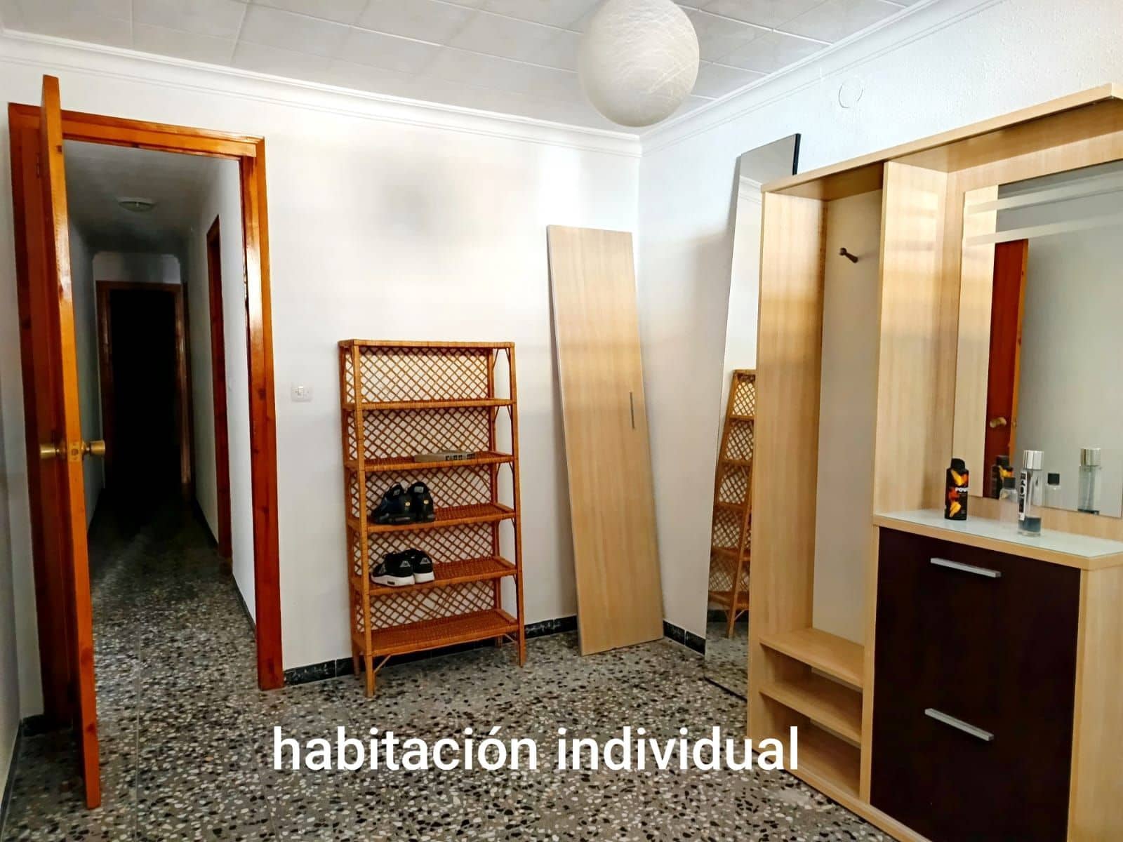 6 bedroom Villa for sale in Calig with garage - € 114,000 (Ref: 9439669)