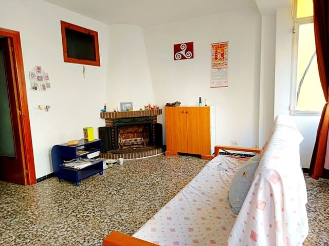 6 soverom Villa til salgs i Càlig med garasje - € 114 000 (Ref: 9439669)