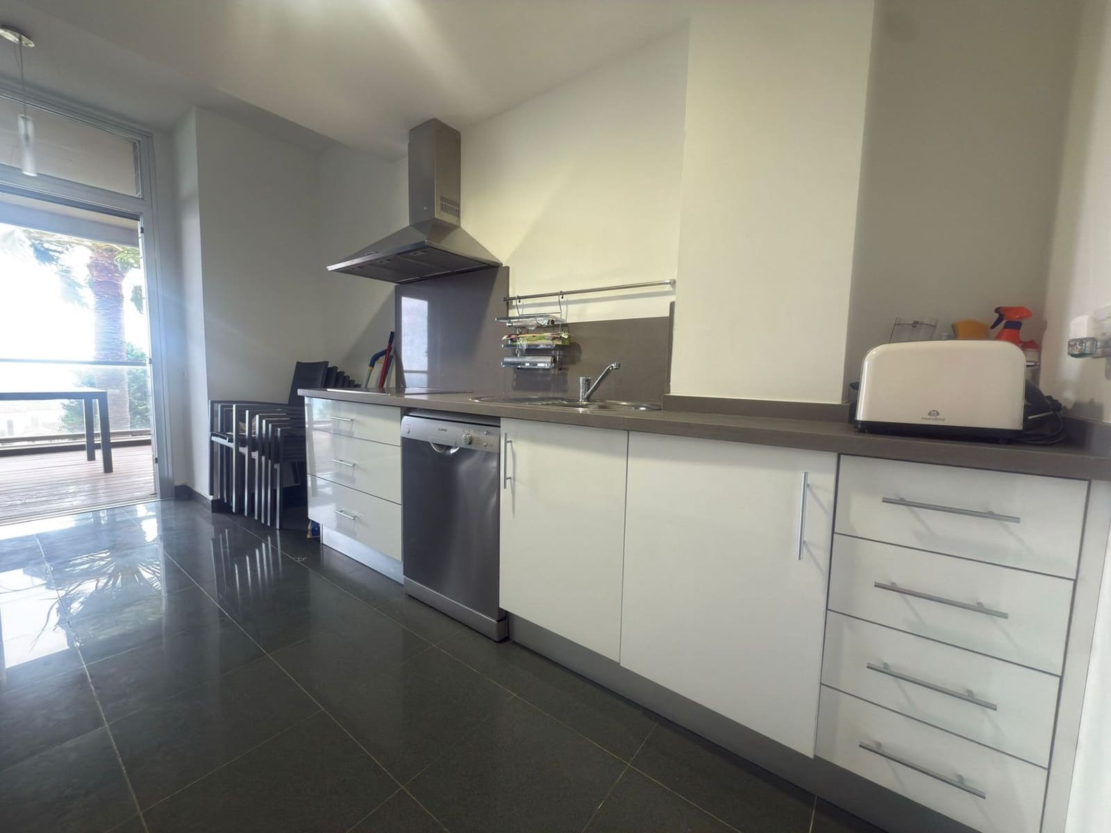 3 quarto Apartamento para venda em Manilva com piscina garagem - 393 500 € (Ref: 9453042)