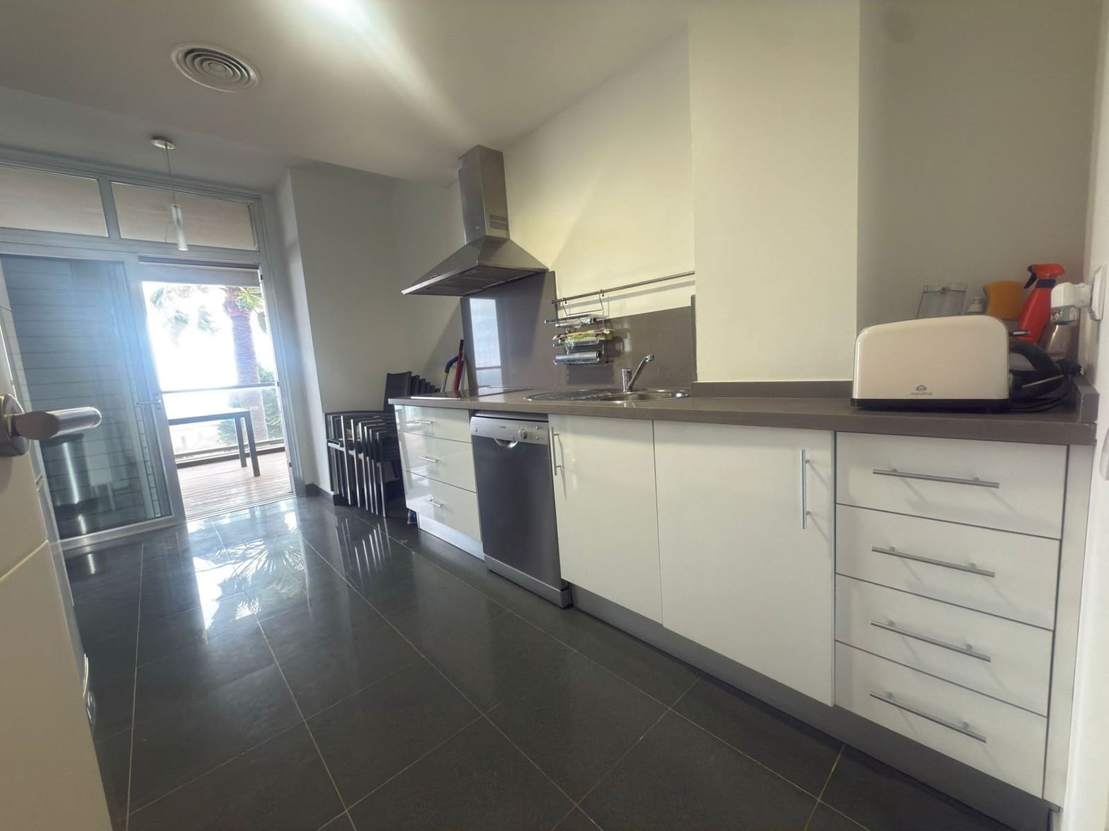 3 quarto Apartamento para venda em Manilva com piscina garagem - 393 500 € (Ref: 9453042)