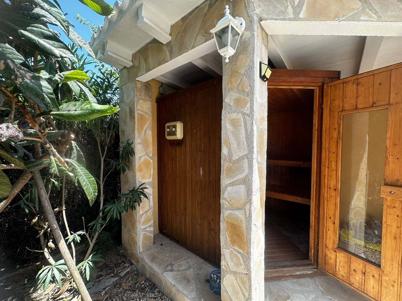 3 bedroom Bungalow for sale in Els Poblets with pool garage - € 475,000 (Ref: 10017743)