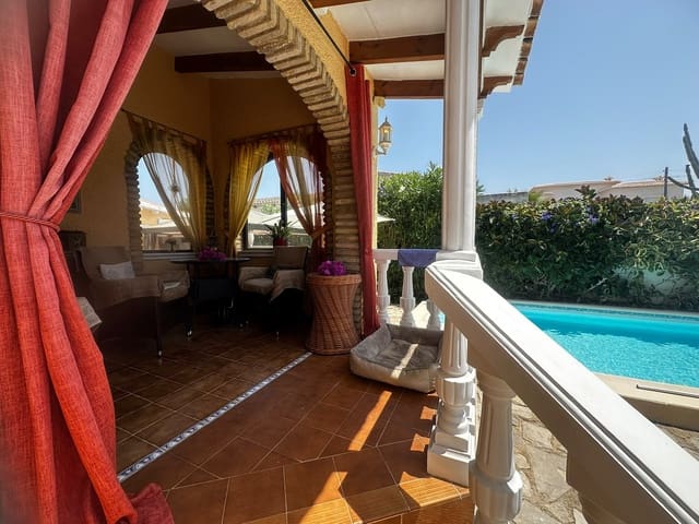 3 bedroom Bungalow for sale in Els Poblets with pool garage - € 475,000 (Ref: 10017743)