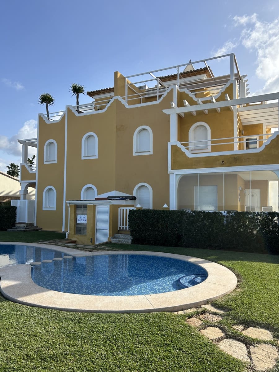 3 bedroom Terraced Villa for sale in Els Poblets with pool garage - € 223,000 (Ref: 8748484)