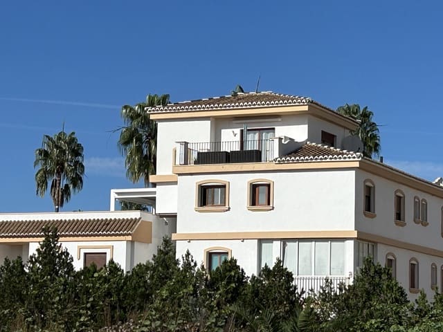 4 sypialnia Penthouse na sprzedaż w Dénia z basenem garażem - 790 000 € (Ref: 9431062)