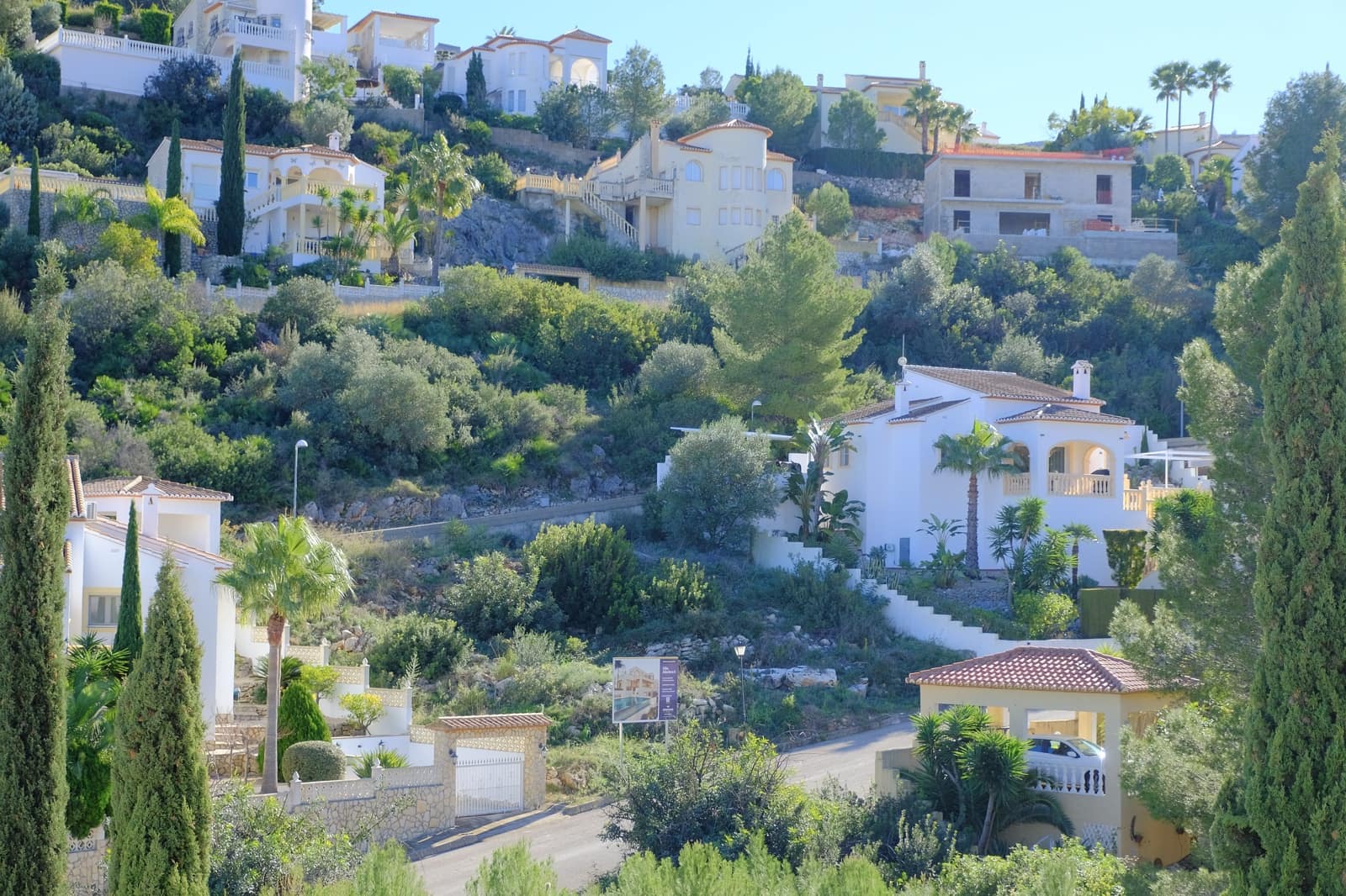 4 bedroom Villa for sale in Monte Solana with pool garage - € 795,000 (Ref: 9664062)