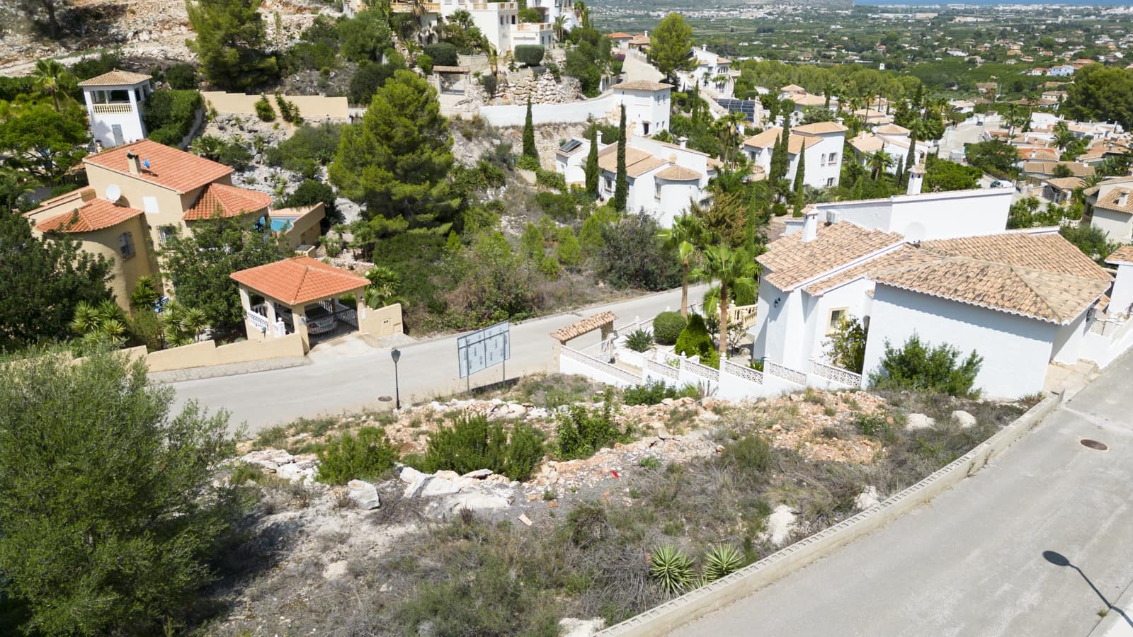 4 bedroom Villa for sale in Monte Solana with pool garage - € 795,000 (Ref: 9664062)