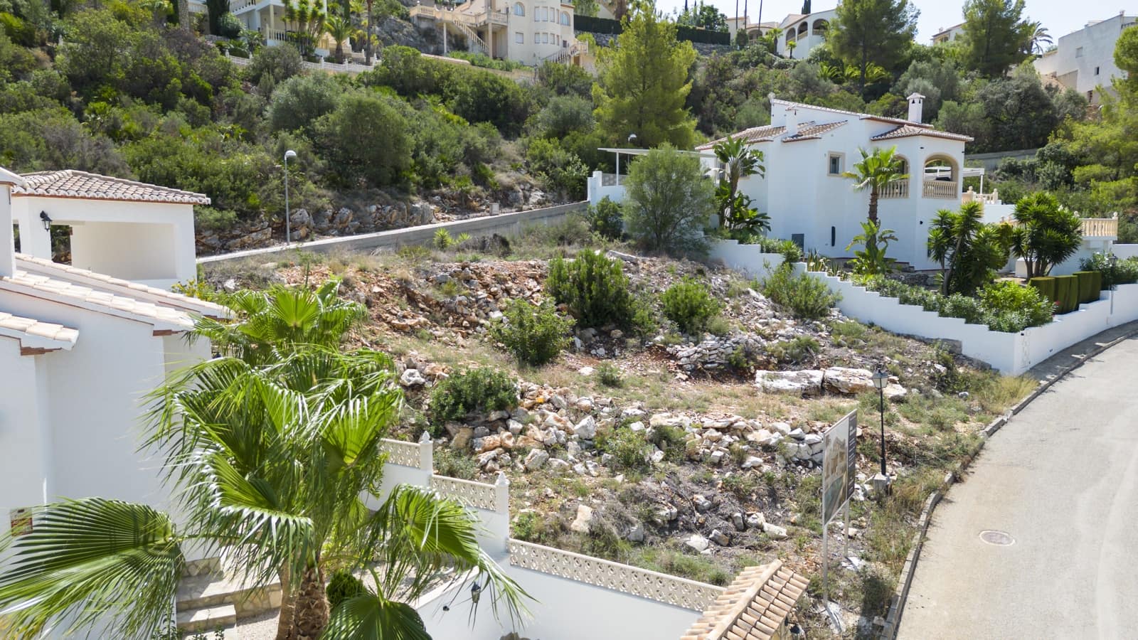 4 bedroom Villa for sale in Monte Solana with pool garage - € 795,000 (Ref: 9664062)