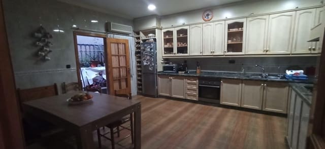 4 sypialnia Apartament na sprzedaż w Elche / Elx - 205 000 € (Ref: 8393104)