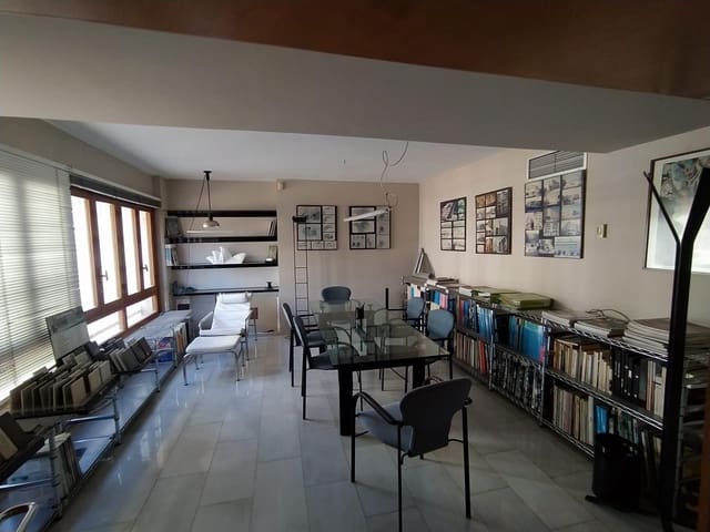 Office for sale in Centro, Elche / Elx - € 220,000 (Ref: 8393107)