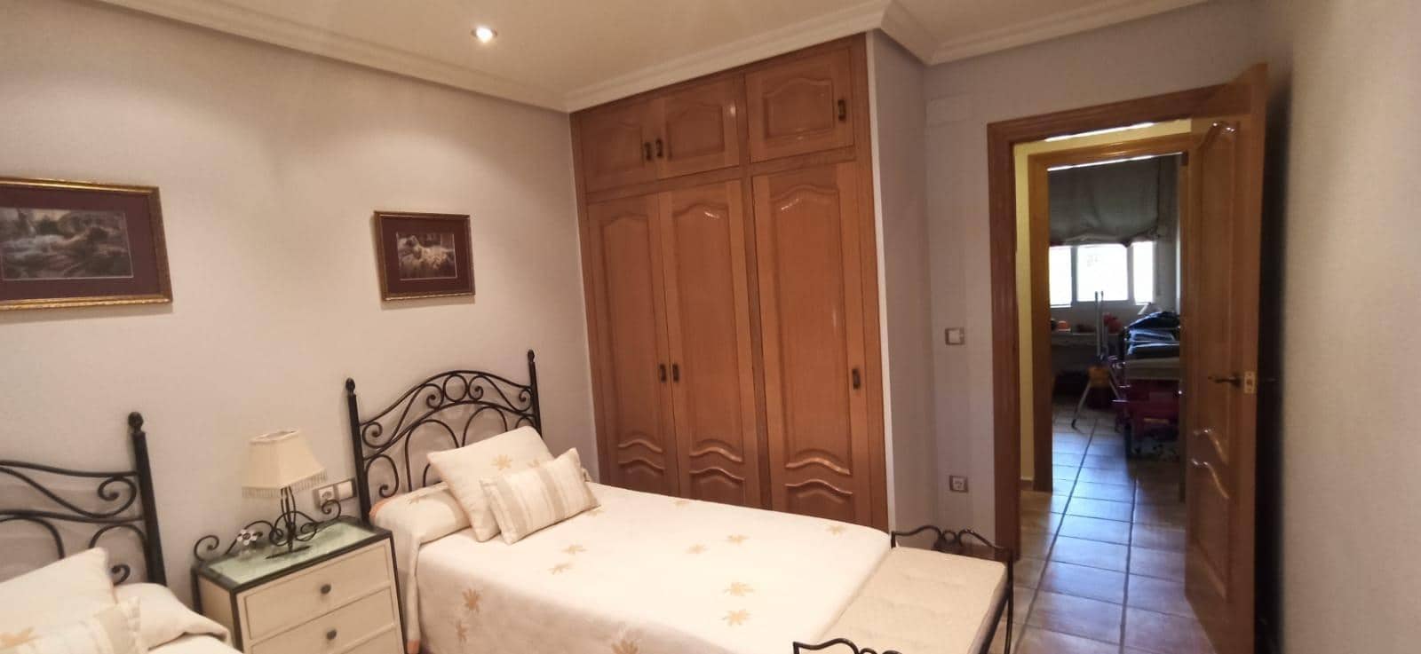 5 chambre Villa/Maison à vendre à Torrellano avec piscine - 469 000 € (Ref: 8393141)