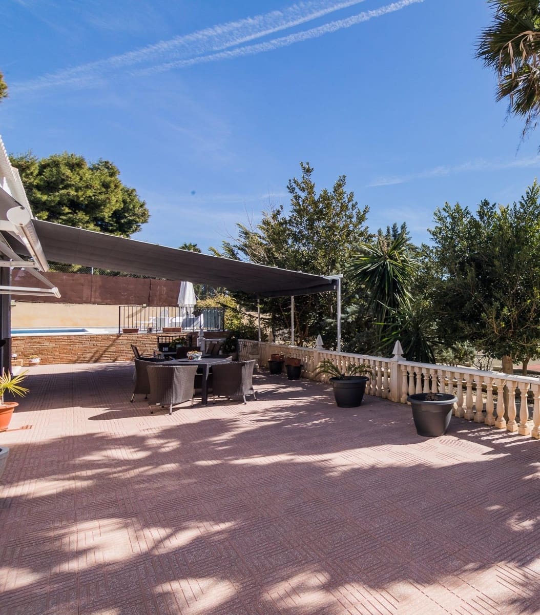 3 Zimmer Villa zu verkaufen in Elche / Elx mit Pool - 550.000 € (Ref: 8393144)