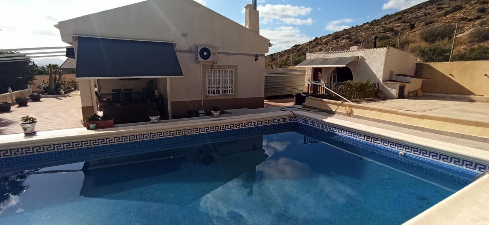 3 Zimmer Villa zu verkaufen in Elche / Elx mit Pool - 550.000 € (Ref: 8393144)