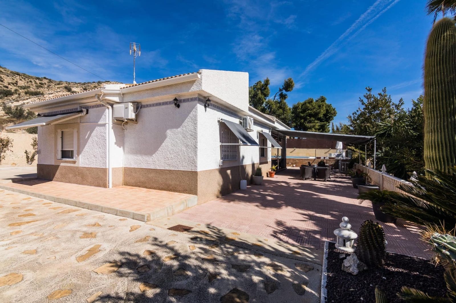 3 Zimmer Villa zu verkaufen in Elche / Elx mit Pool - 550.000 € (Ref: 8393144)