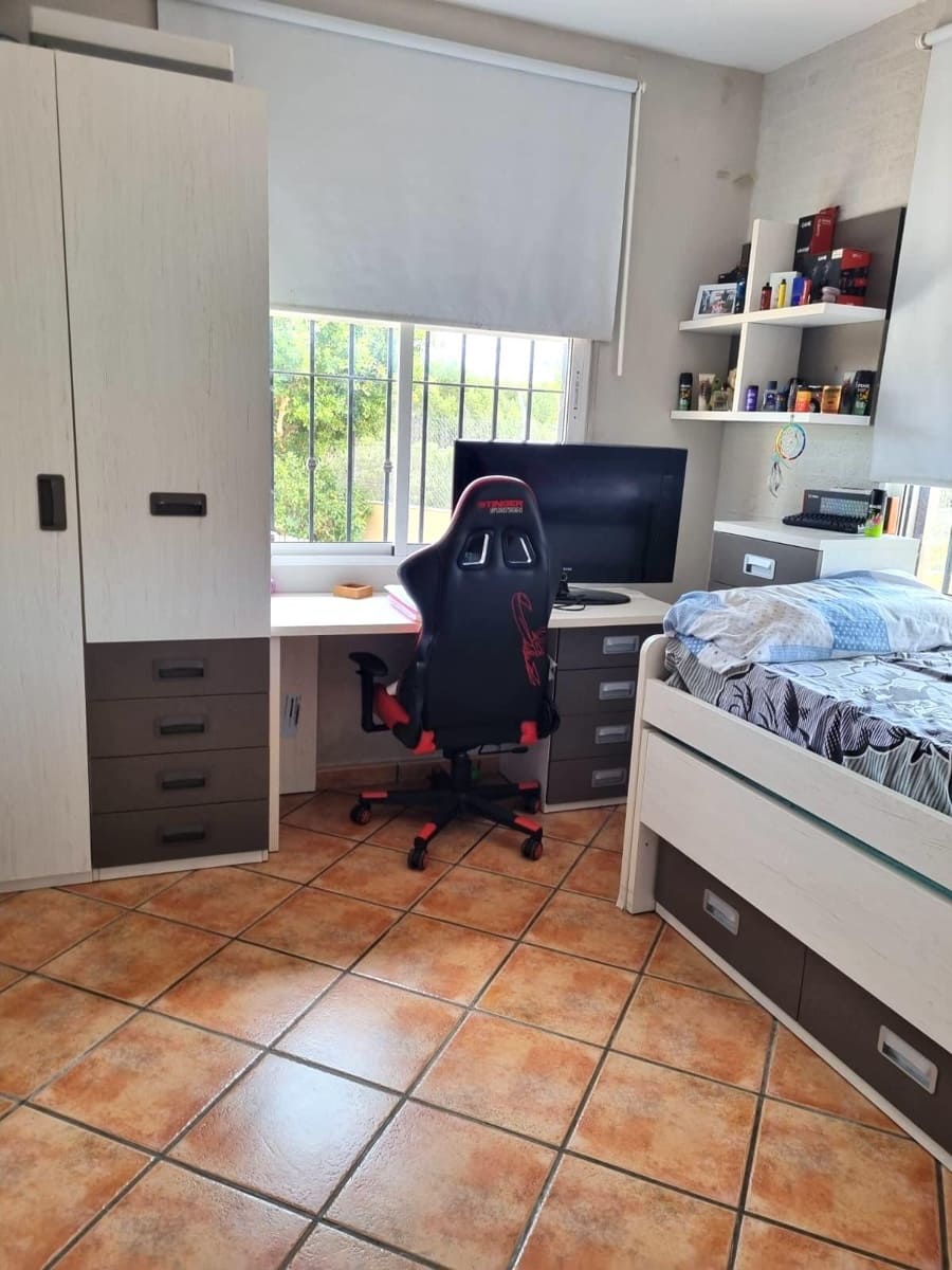 5 Zimmer Villa zu verkaufen in Playa Flamenca mit Pool - 450.000 € (Ref: 9218621)