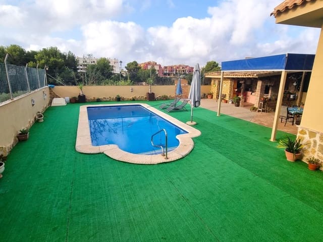 5 Zimmer Villa zu verkaufen in Playa Flamenca, Orihuela mit Pool - 450.000 € (Ref: 9218621)