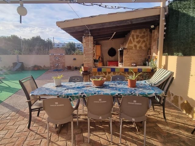 5 Zimmer Villa zu verkaufen in Playa Flamenca, Orihuela mit Pool - 450.000 € (Ref: 9218621)