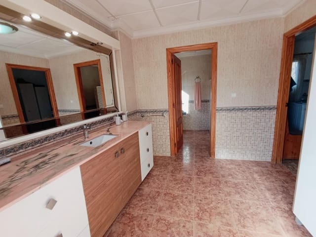 5 bedroom Villa for sale in Matola, Elche / Elx with pool - € 500,000 (Ref: 9218627)