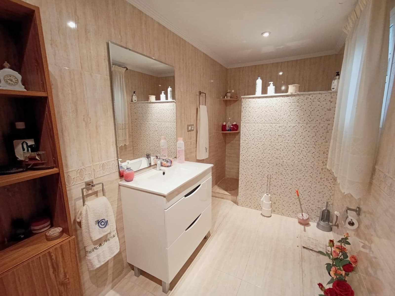 5 soveværelse Villa til salg i Matola med swimmingpool - € 500.000 (Ref: 9218627)