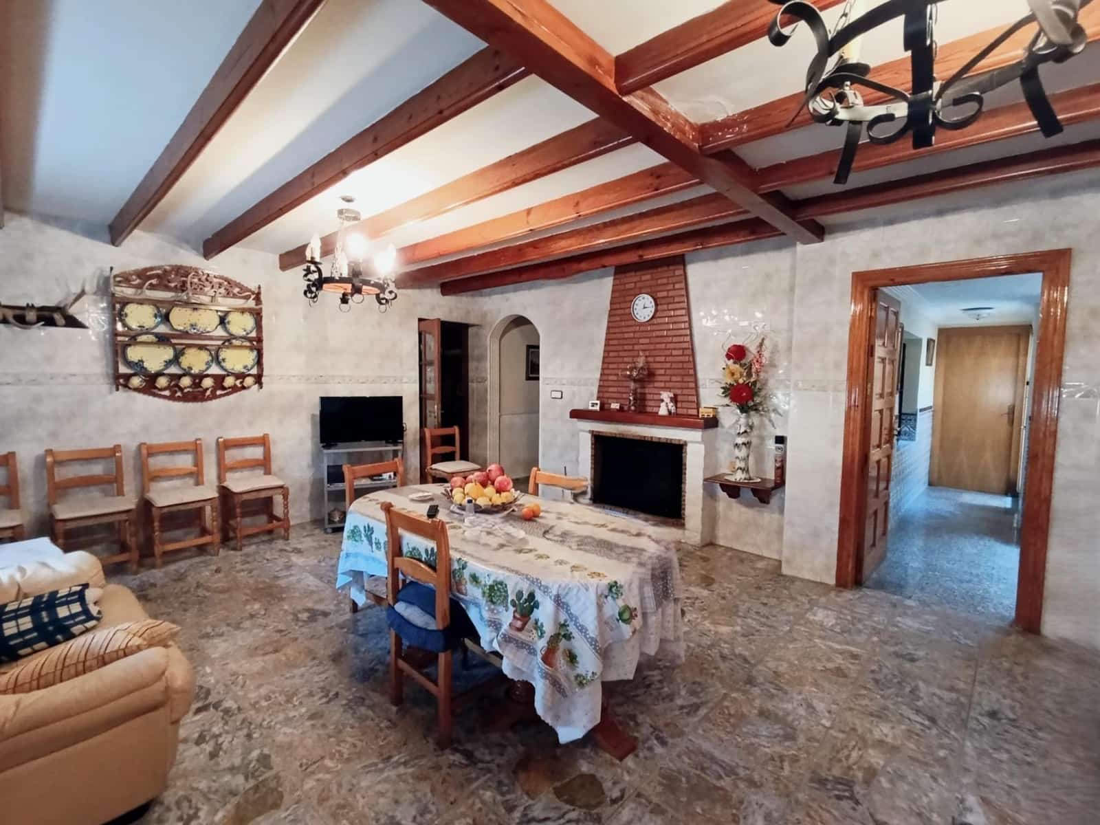 5 soveværelse Villa til salg i Matola med swimmingpool - € 500.000 (Ref: 9218627)