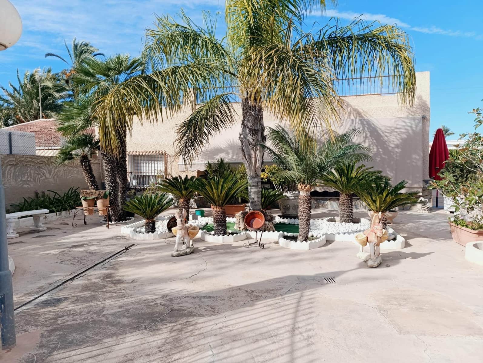 5 soveværelse Villa til salg i Matola med swimmingpool - € 500.000 (Ref: 9218627)