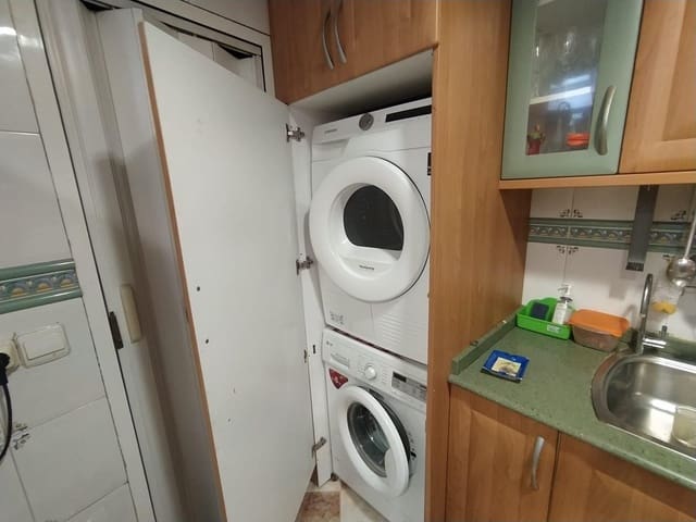 4 makuuhuone Omakotitalo myytävänä paikassa Elche / Elx - 240 000 € (Ref: 9218639)