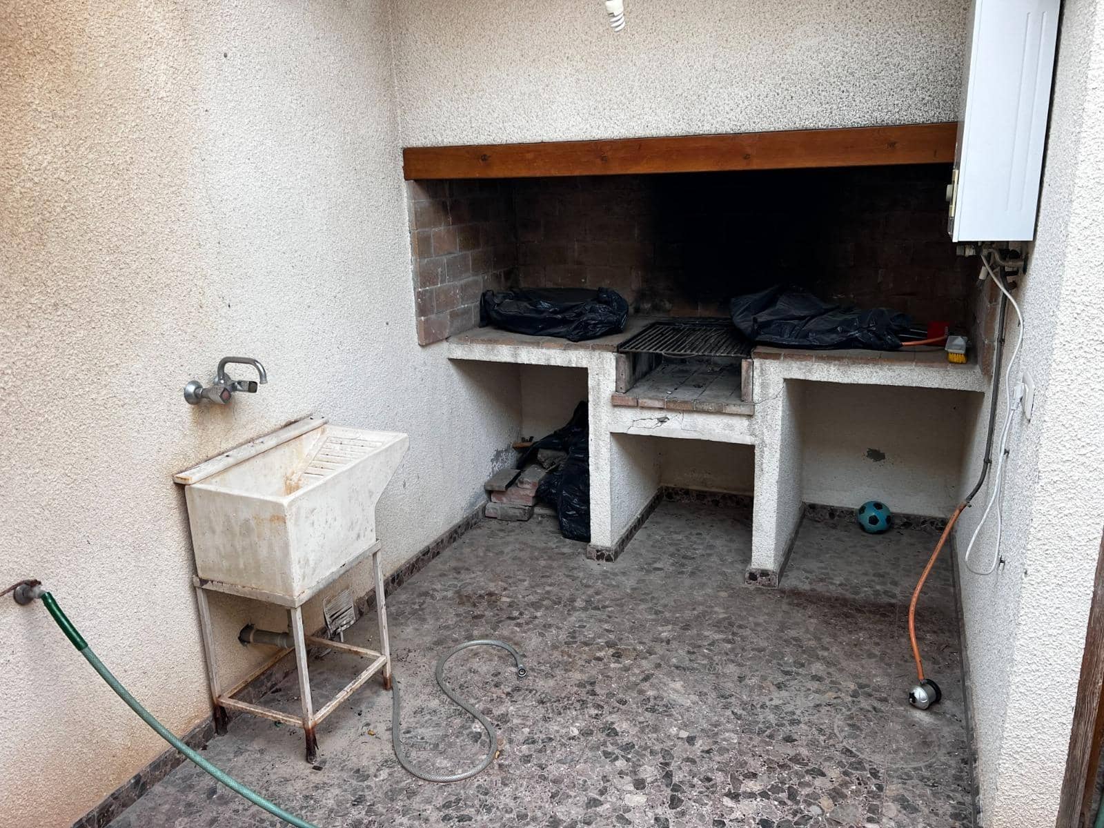 5 soveværelse Finca/Landehus til salg i Matola - € 249.000 (Ref: 9255287)