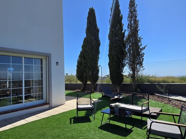 Chalet de 4 habitaciones en Mijas Golf, Mijas en venta con piscina garaje - 745.000 € (Ref: 9338812)