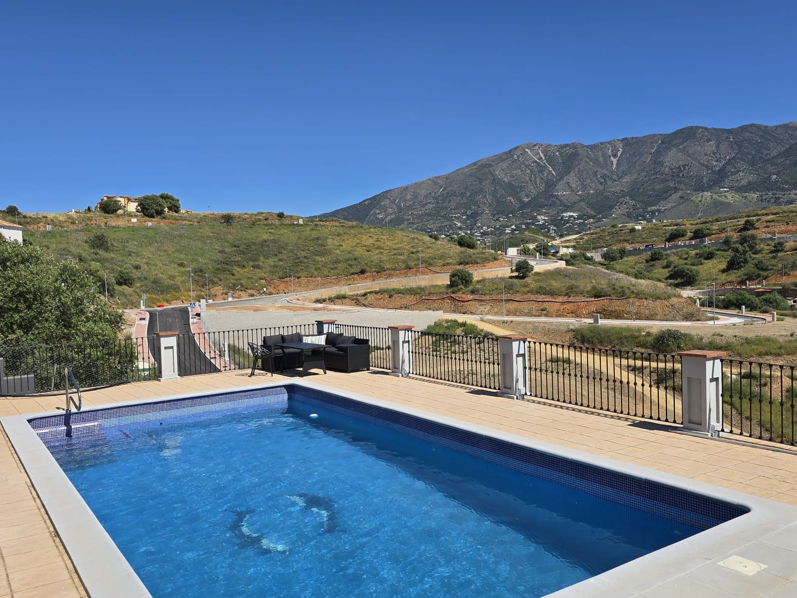 Chalet de 4 habitaciones en Mijas Golf en venta con piscina garaje - 745.000 € (Ref: 9338812)