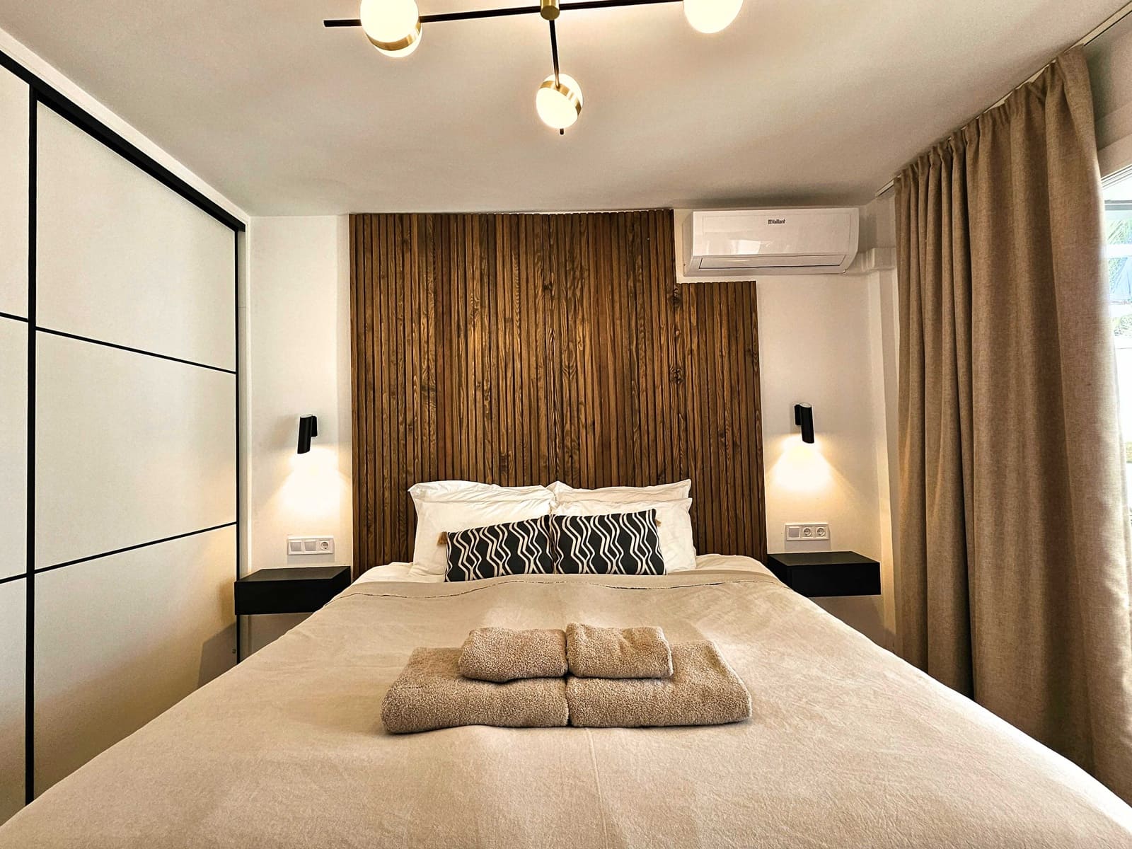 1 soveværelse Lejlighed til salg i Benalmadena med swimmingpool - € 375.000 (Ref: 9345678)