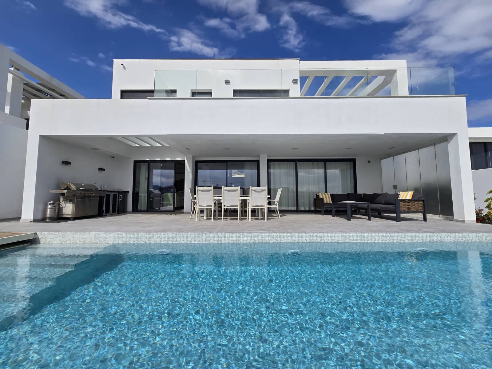 Villa/Maison de 4 chambres de location de vacances à Mijas Costa avec piscine garage - 3 000 € (Ref: 9394091)