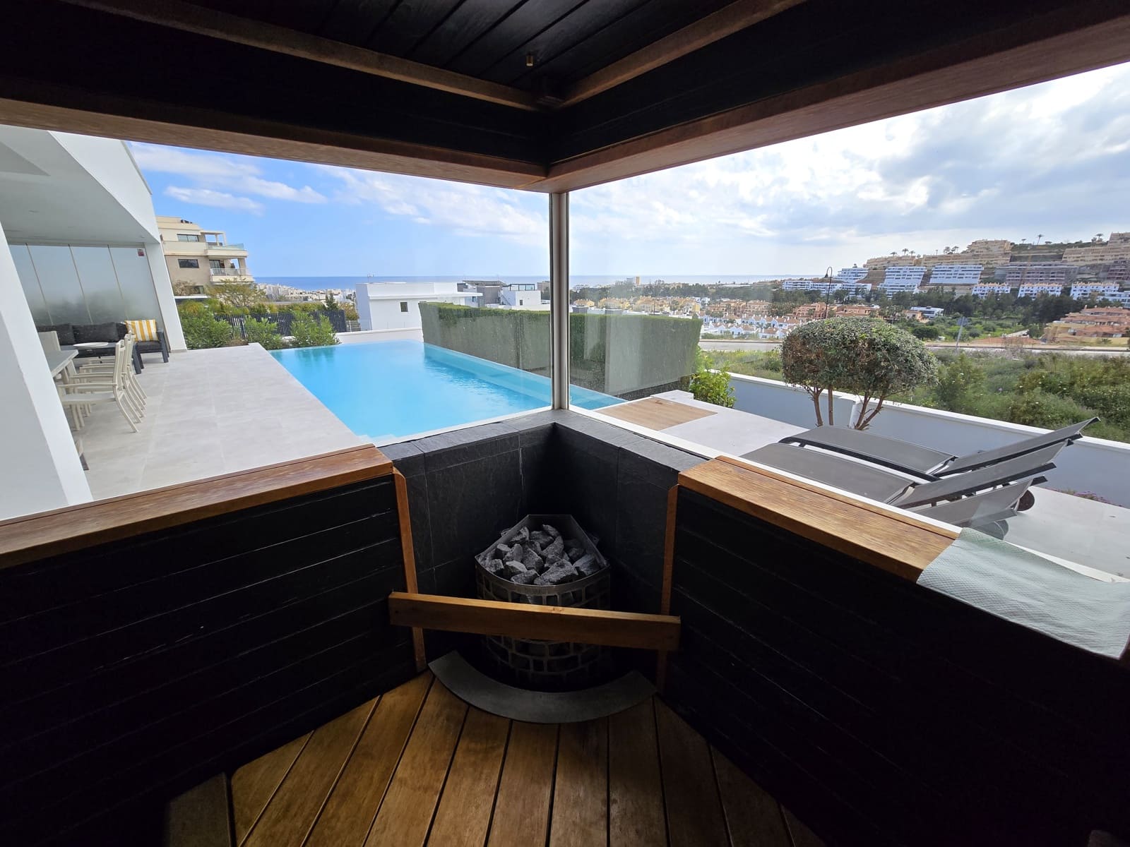 Villa/Maison de 4 chambres de location de vacances à Mijas Costa avec piscine garage - 3 000 € (Ref: 9394091)