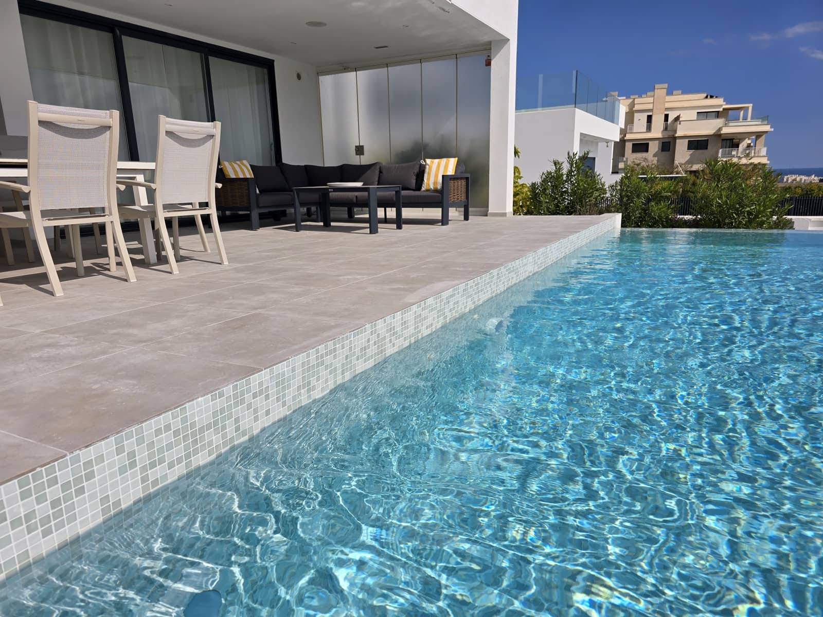 Villa/Maison de 4 chambres de location de vacances à Mijas Costa avec piscine garage - 3 000 € (Ref: 9394091)