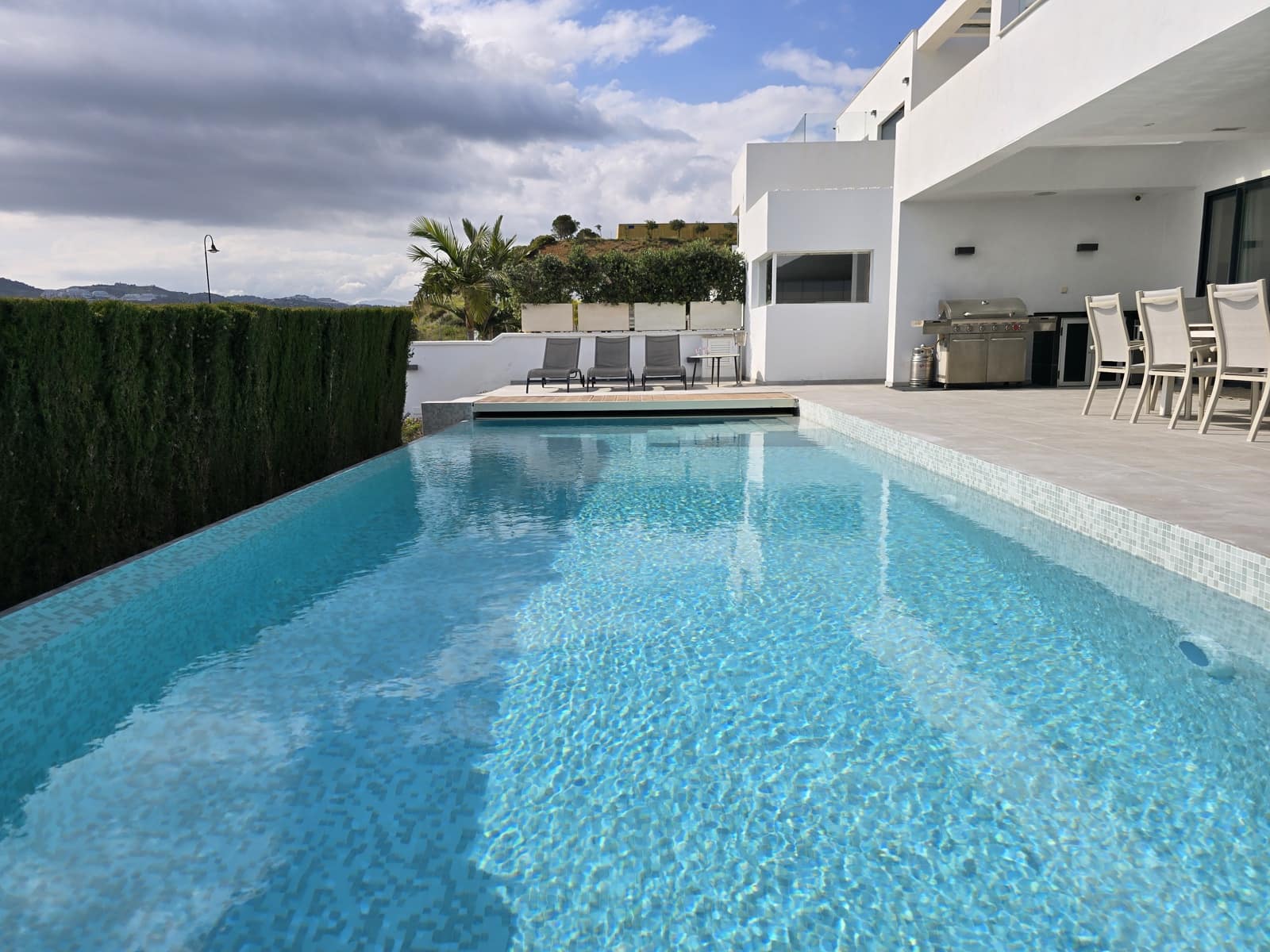 Villa/Maison de 4 chambres de location de vacances à Mijas Costa avec piscine garage - 3 000 € (Ref: 9394091)