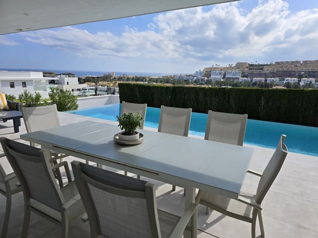 Villa/Maison de 4 chambres de location de vacances à Mijas Costa, Mijas avec piscine garage - 3 000 € (Ref: 9394091)