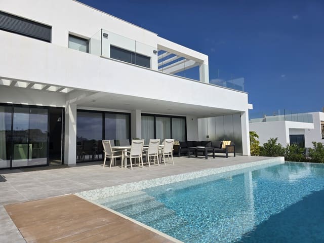 Villa/Maison de 4 chambres de location de vacances à Mijas Costa, Mijas avec piscine garage - 3 000 € (Ref: 9394091)
