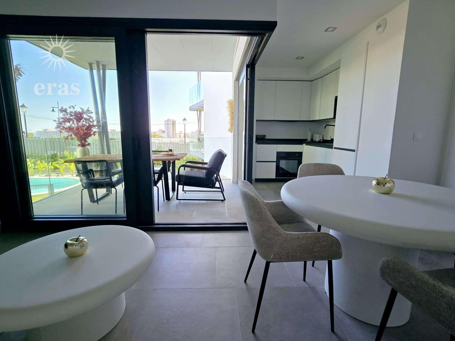 2 bedroom Flat for sale in Fuengirola with pool garage - € 450,000 (Ref: 9499959)