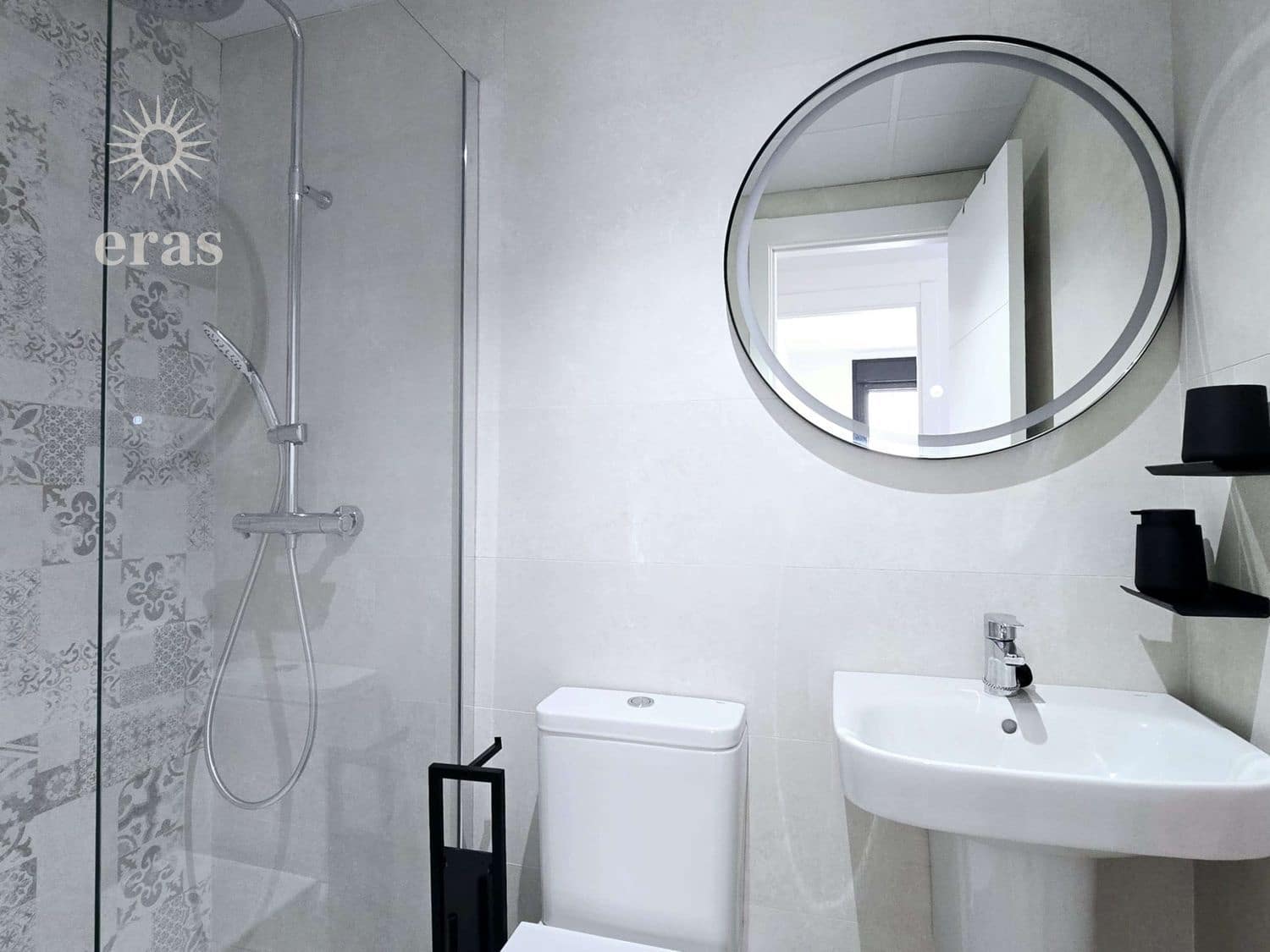 2 bedroom Flat for sale in Fuengirola with pool garage - € 450,000 (Ref: 9499959)