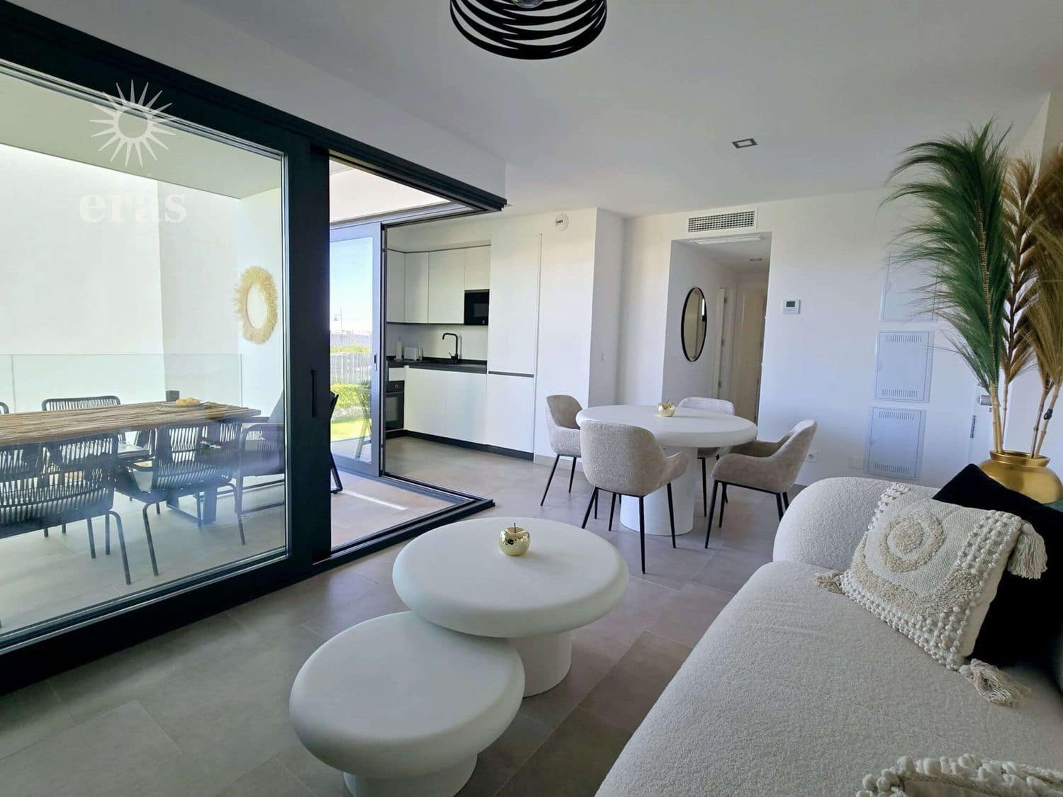 2 bedroom Flat for sale in Fuengirola with pool garage - € 450,000 (Ref: 9499959)