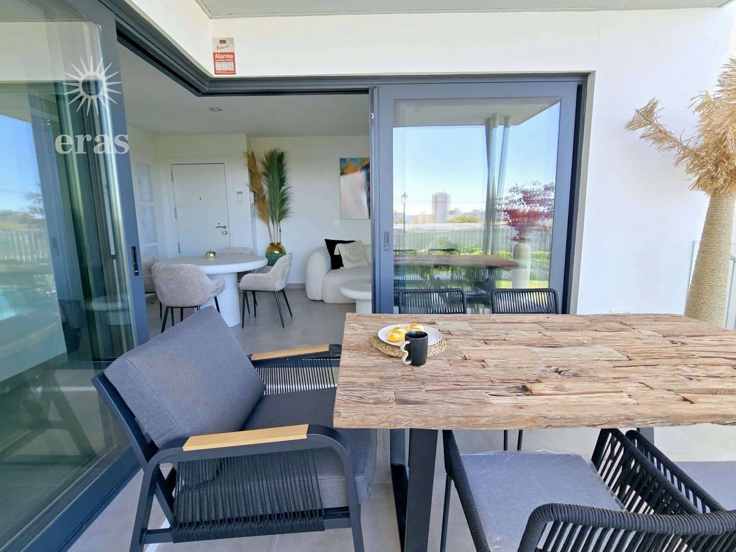 2 bedroom Flat for sale in Fuengirola with pool garage - € 450,000 (Ref: 9499959)