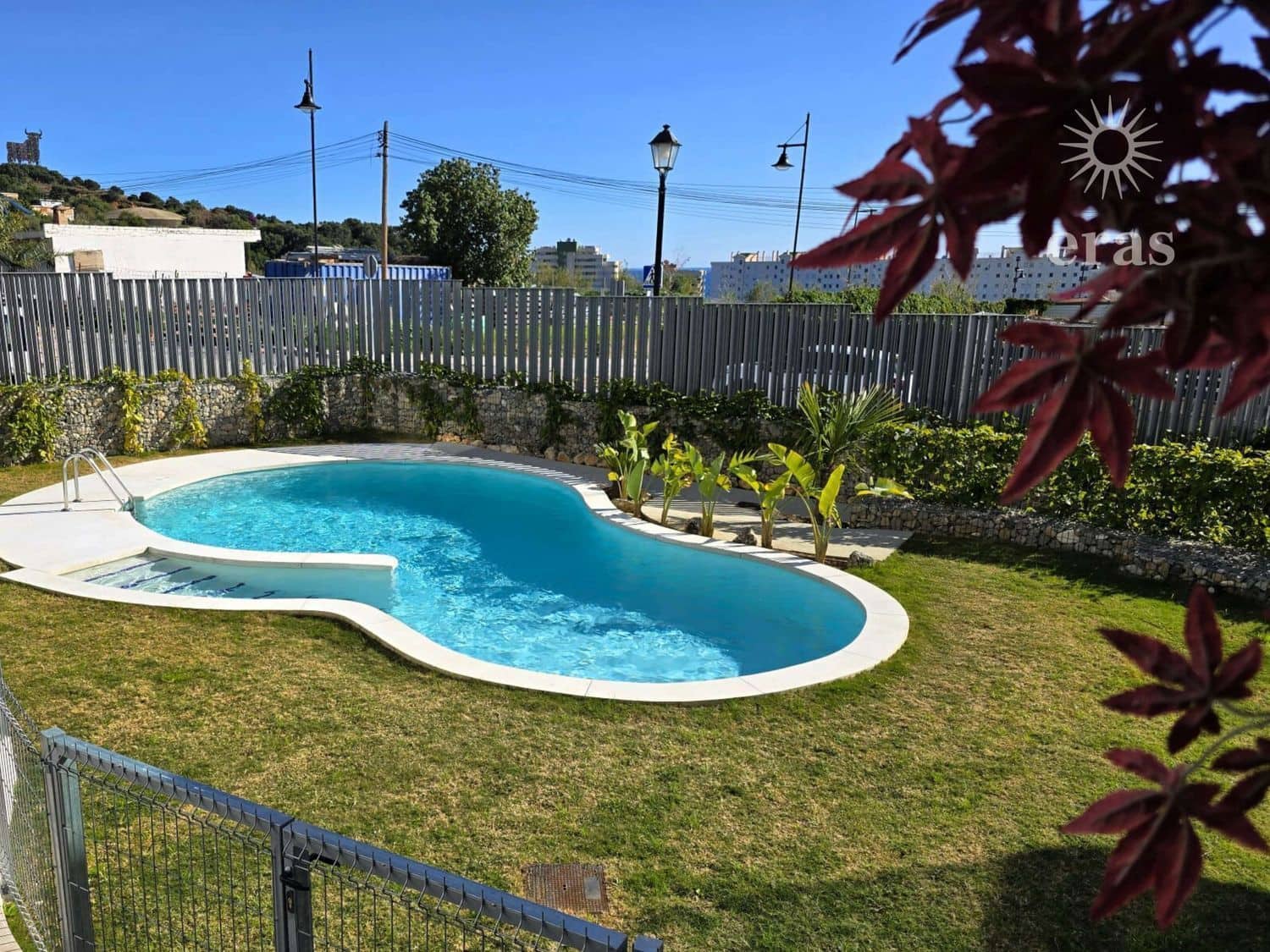 2 bedroom Flat for sale in Fuengirola with pool garage - € 450,000 (Ref: 9499959)