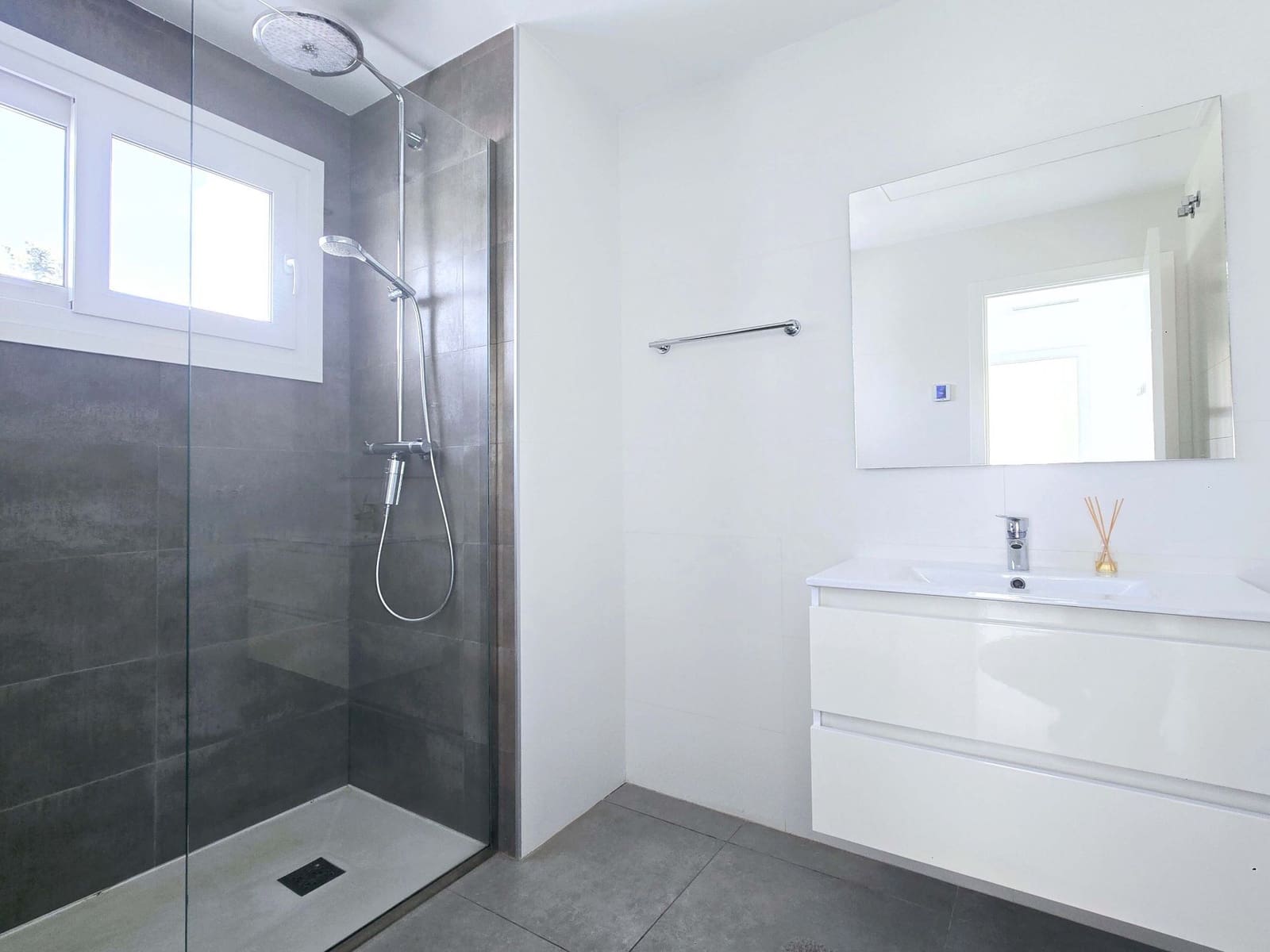 4 soverom Villa til salgs i Fuengirola med svømmebasseng garasje - € 1 480 000 (Ref: 9499960)