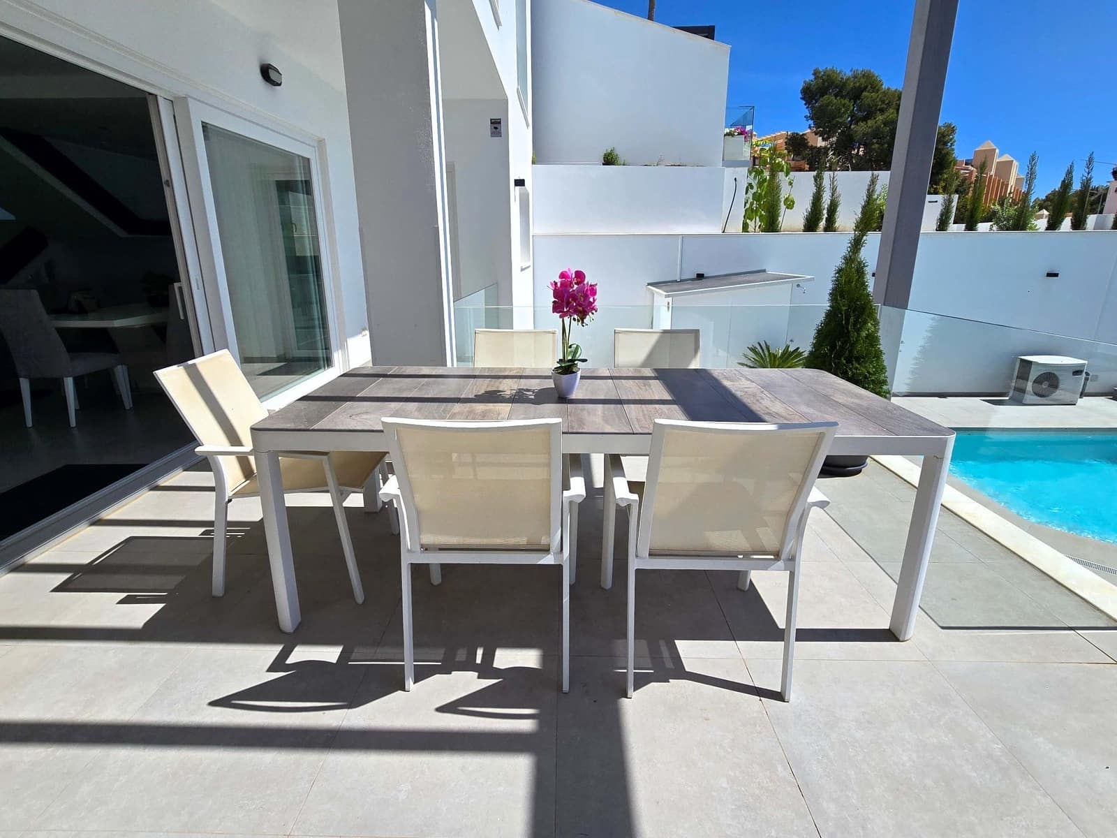 4 soverom Villa til salgs i Fuengirola med svømmebasseng garasje - € 1 480 000 (Ref: 9499960)