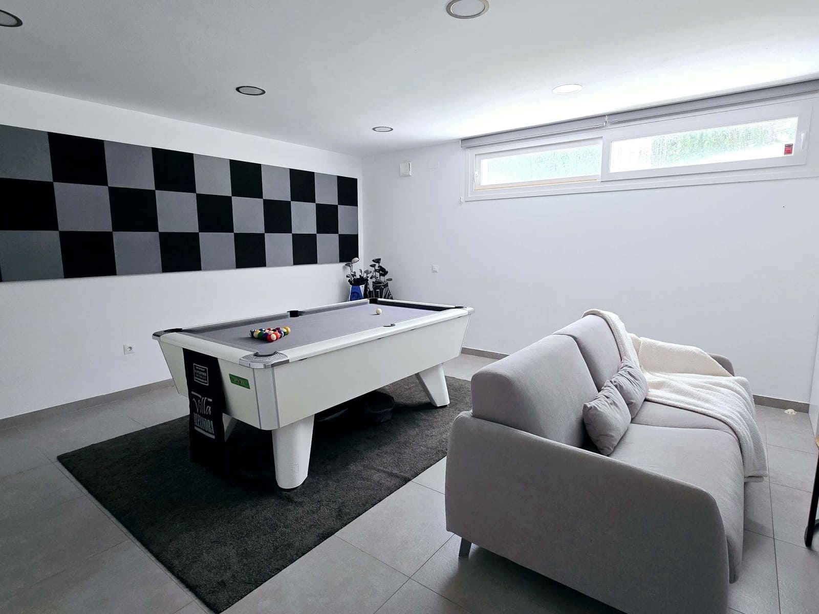 4 soverom Villa til salgs i Fuengirola med svømmebasseng garasje - € 1 480 000 (Ref: 9499960)